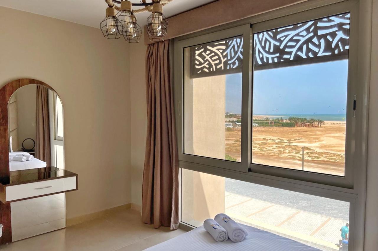 Charming 2bdr W Sea & Pool View Free & Pool Access Apartment